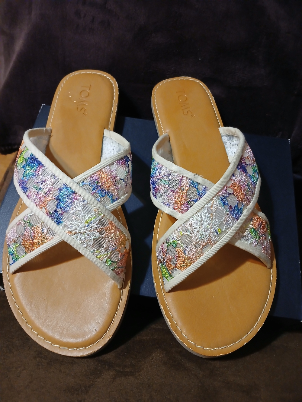 TOMS Cream Crossband Sandals with Multicolor Embroidery